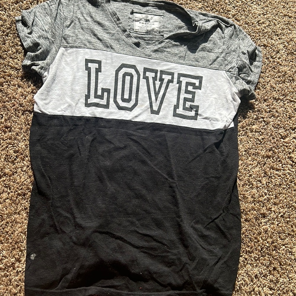 No stains and never worn